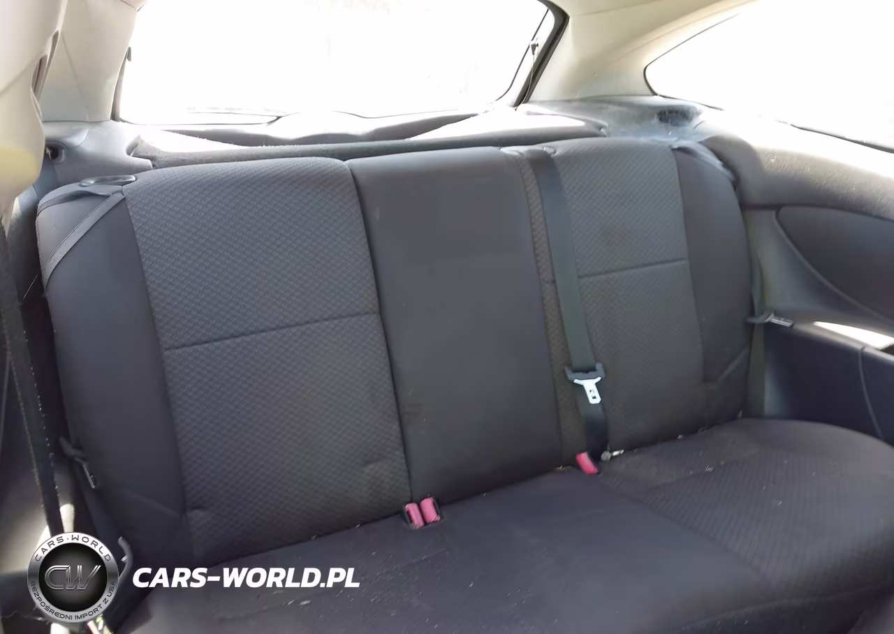 2005 Ford Focus Zx3 VIN:3FAFP31N15R135373 - 8