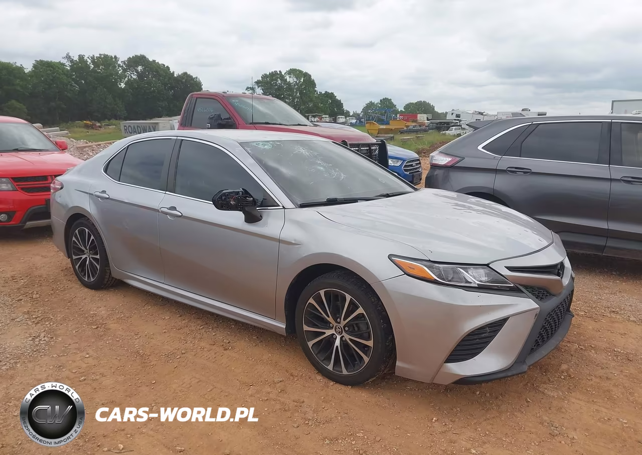 2020 Toyota Camry Se – zdjęcie 1 z 20