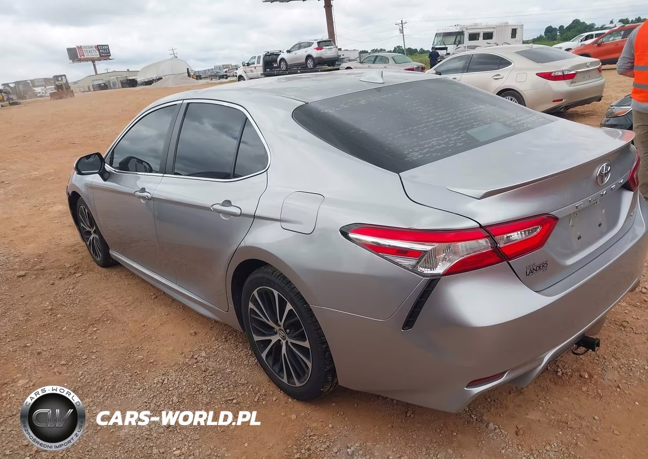 2020 Toyota Camry Se VIN:4T1G11AK0LU944293 - 3