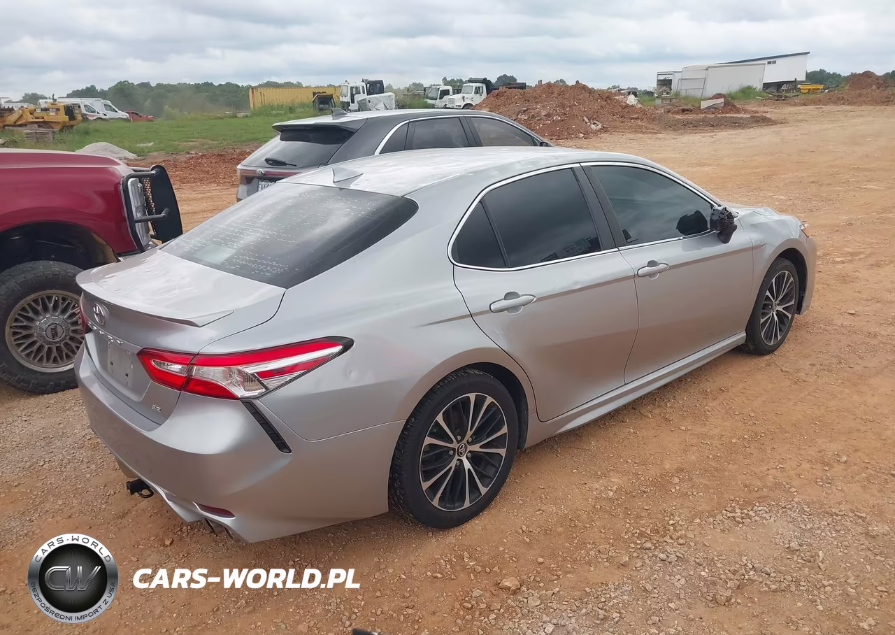 2020 Toyota Camry Se VIN:4T1G11AK0LU944293 - 4