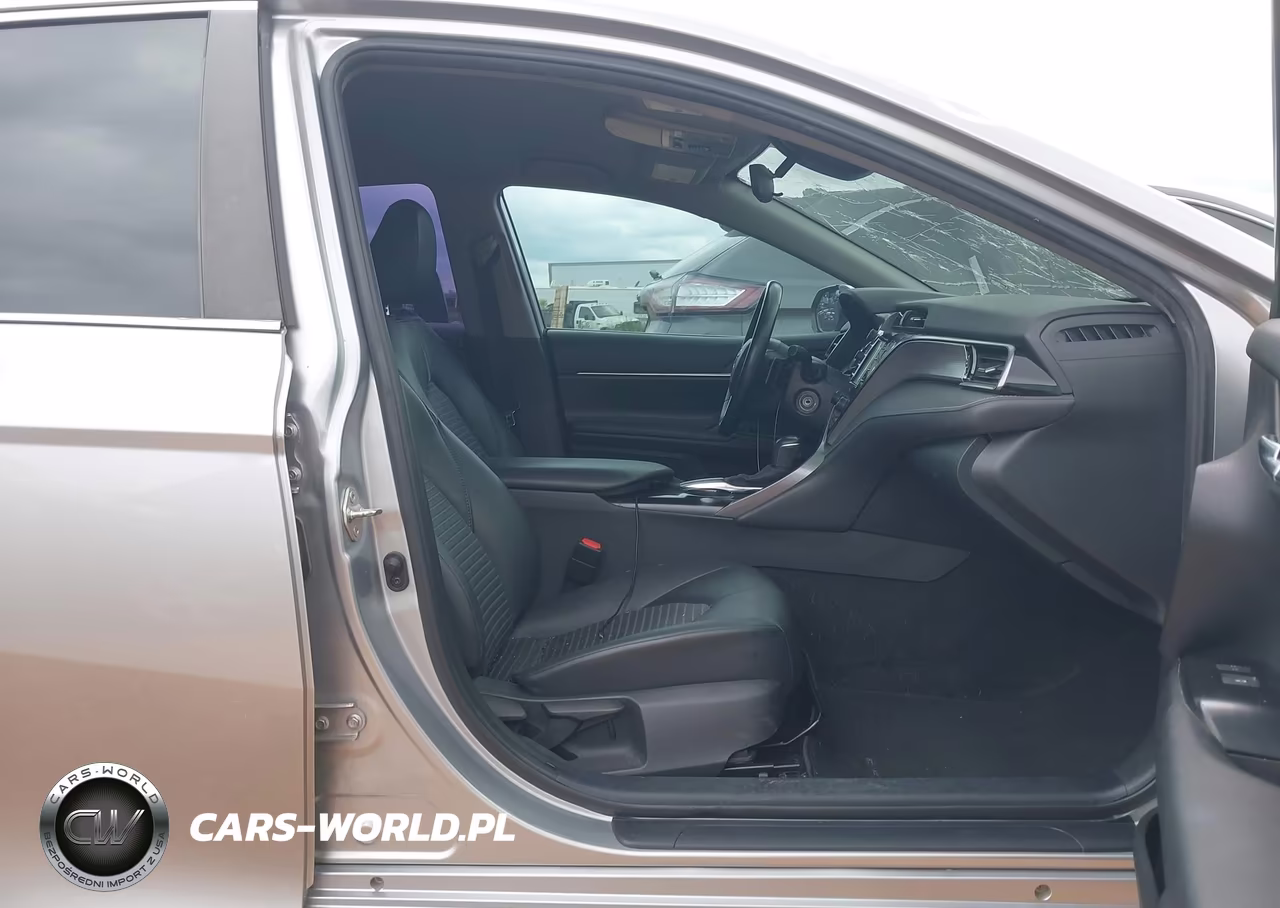2020 Toyota Camry Se VIN:4T1G11AK0LU944293 - 5