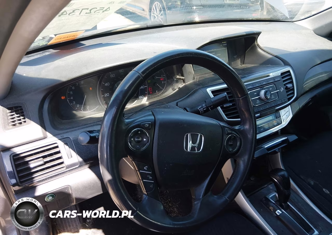 2015 Honda Accord Sport VIN:1HGCR2F56FA039228 - 17