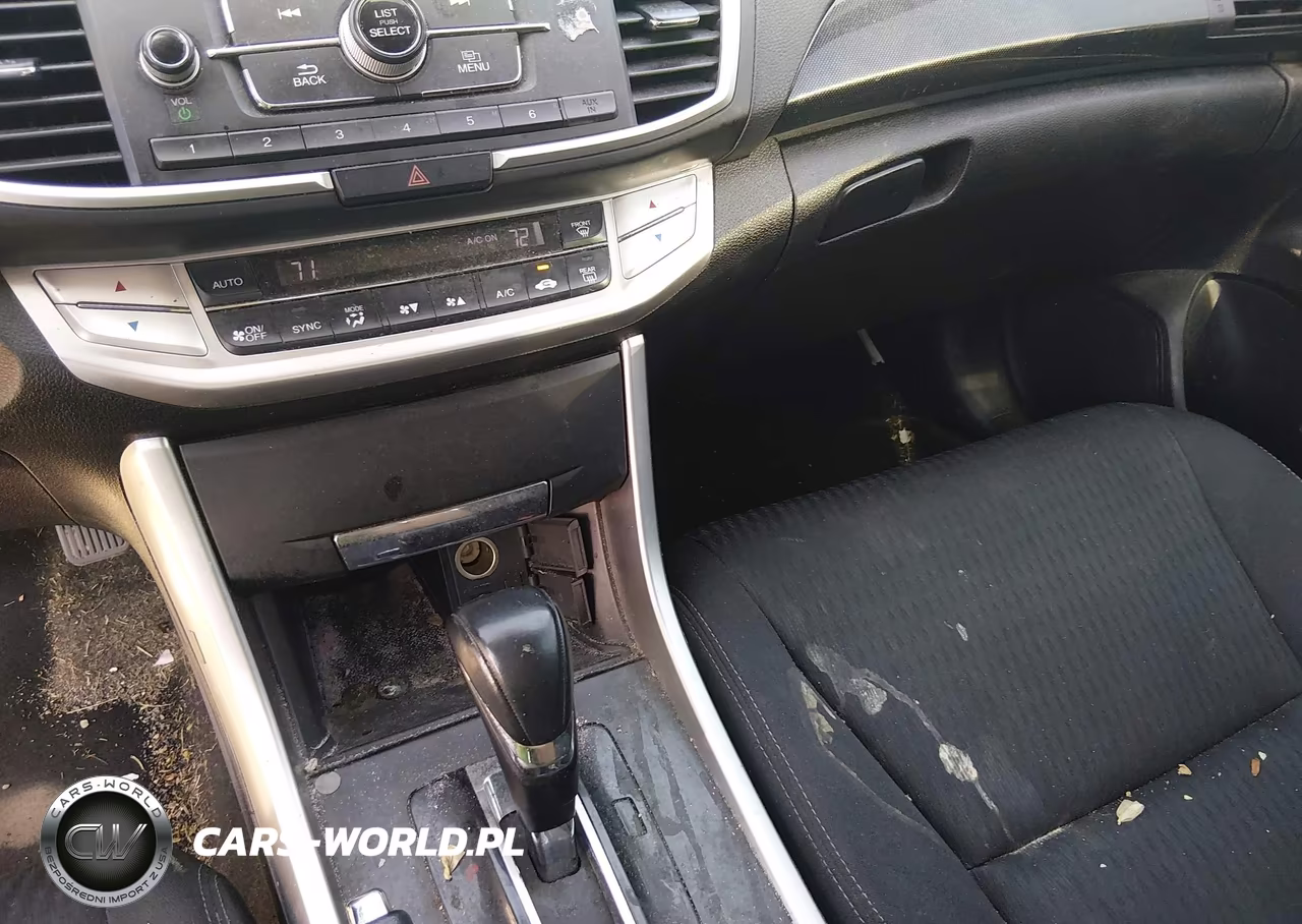 2015 Honda Accord Sport VIN:1HGCR2F56FA039228 - 19