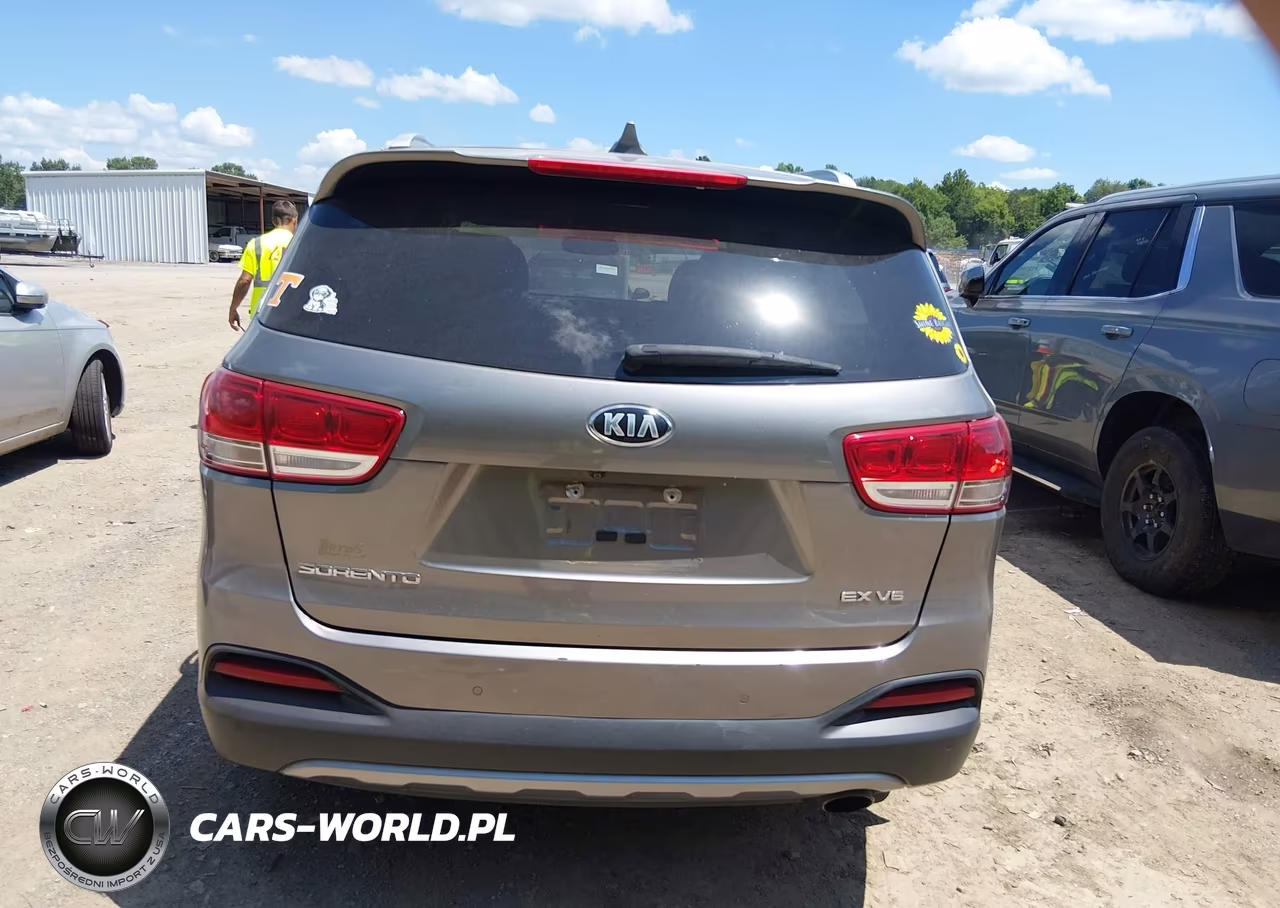 2018 Kia Sorento 3.3L Ex VIN:5XYPH4A54JG383770 - 16