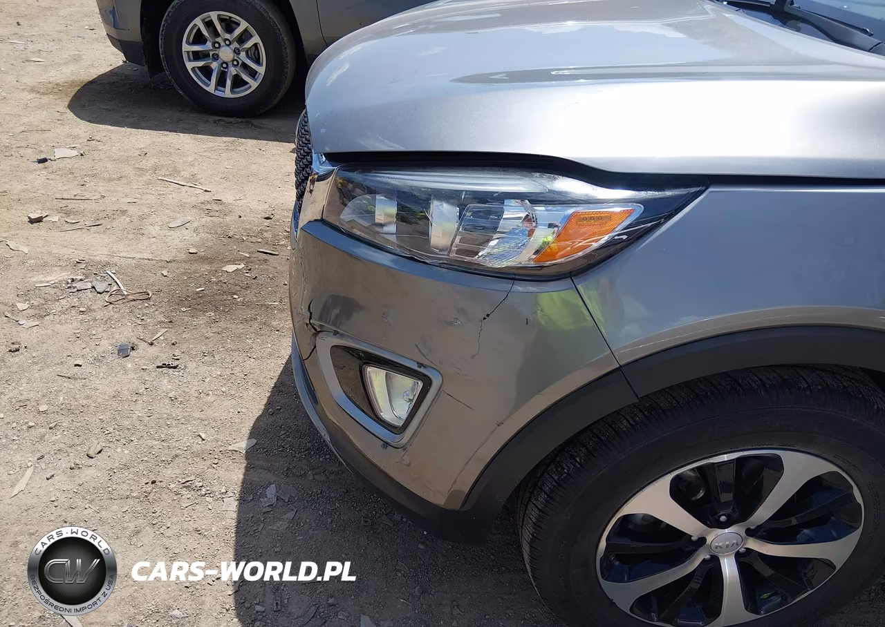 2018 Kia Sorento 3.3L Ex VIN:5XYPH4A54JG383770 - 17