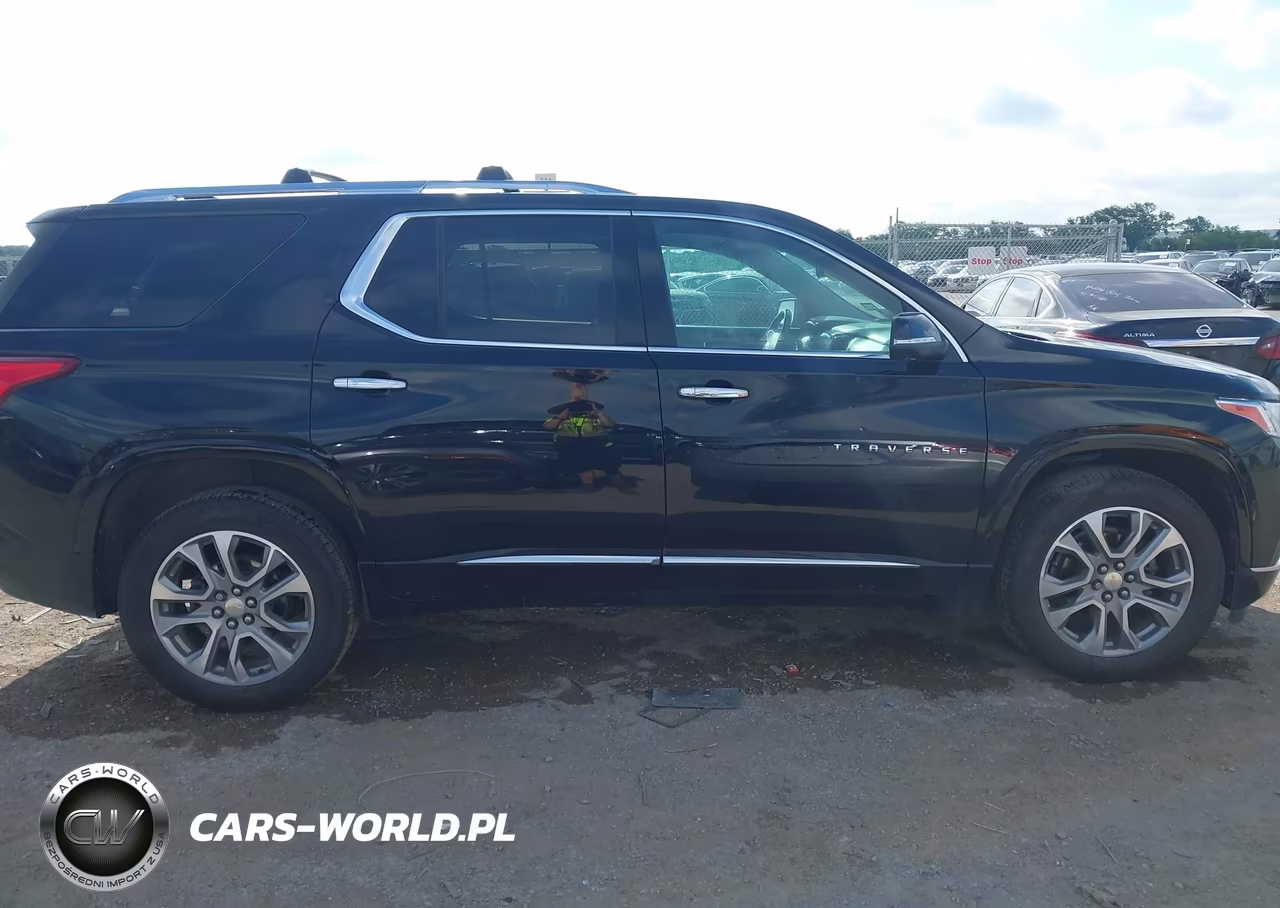 2021 Chevrolet Traverse Fwd Premier VIN:1GNERKKW6MJ219027 - 12