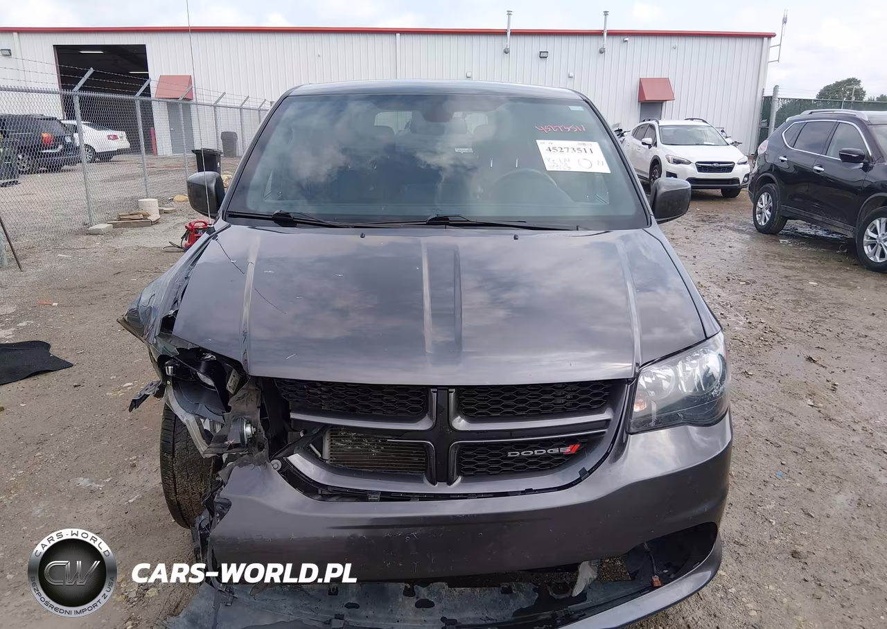 2018 Dodge Grand Caravan Gt VIN:2C4RDGEG4JR311772 - 13