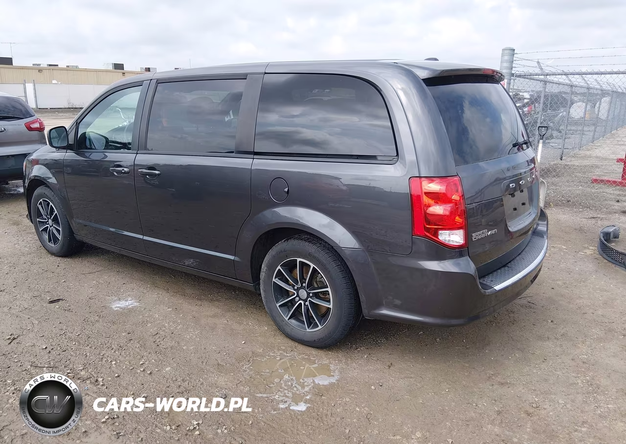 2018 Dodge Grand Caravan Gt VIN:2C4RDGEG4JR311772 - 3