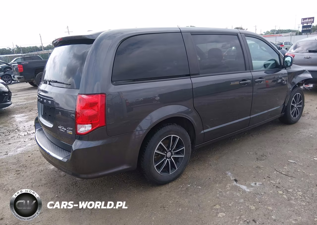 2018 Dodge Grand Caravan Gt VIN:2C4RDGEG4JR311772 - 4
