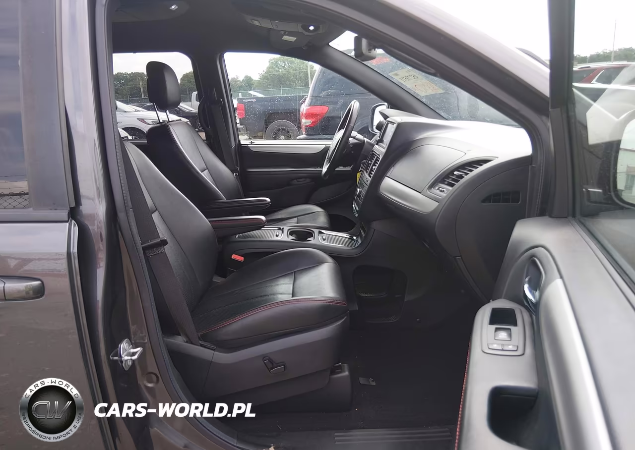 2018 Dodge Grand Caravan Gt VIN:2C4RDGEG4JR311772 - 5