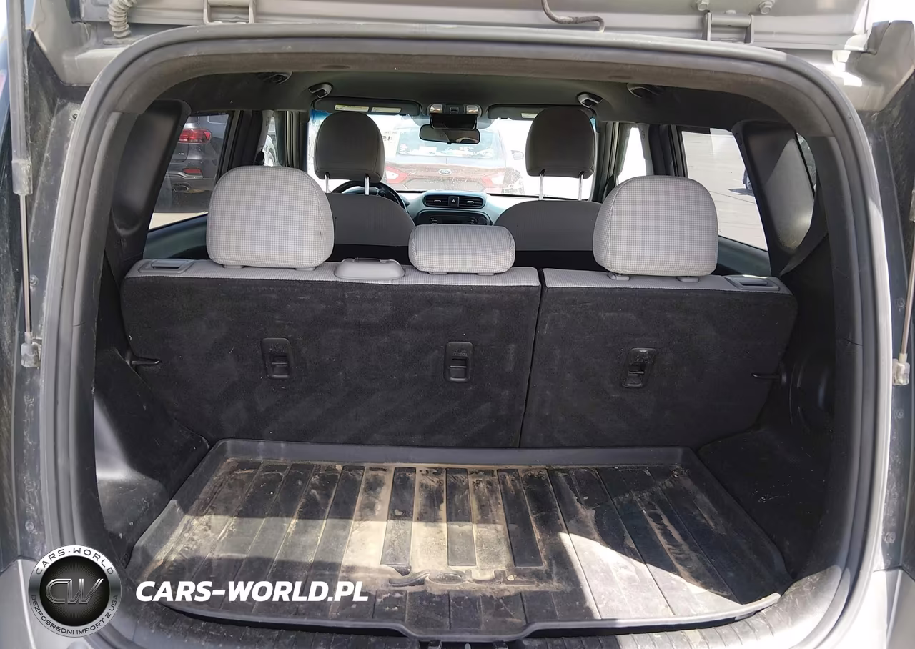 2014 Kia Soul VIN:KNDJN2A25E7068570 - 12