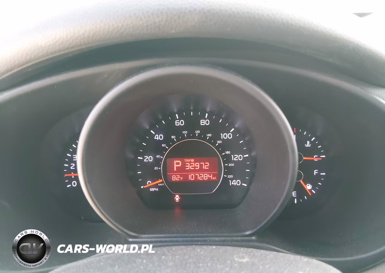 2014 Kia Soul VIN:KNDJN2A25E7068570 - 7