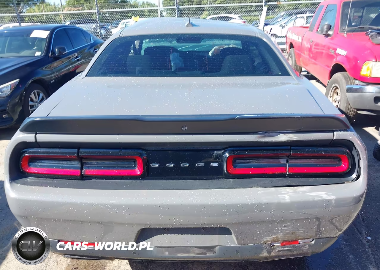 2018 Dodge Challenger R-T Scat Pack VIN:2C3CDZFJ0JH128357 - 16
