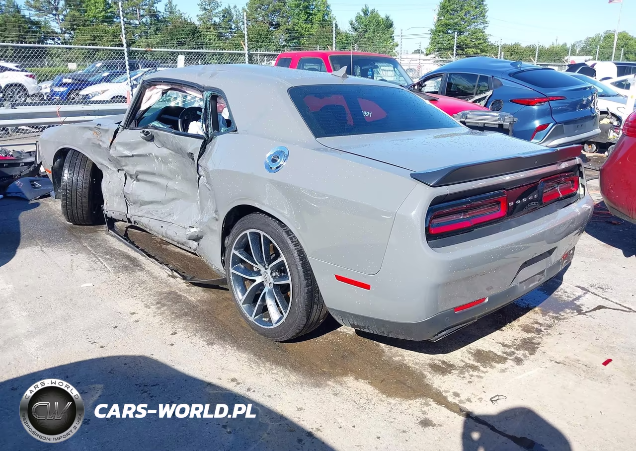 2018 Dodge Challenger R-T Scat Pack VIN:2C3CDZFJ0JH128357 - 3