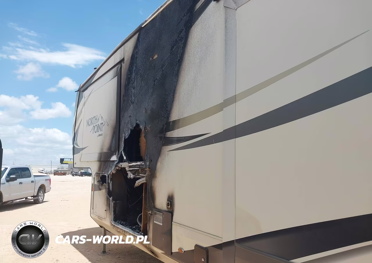 2020 Jayco North Point 315 Rlts VIN:1UJCJ0BU4L1LC0118 - 11
