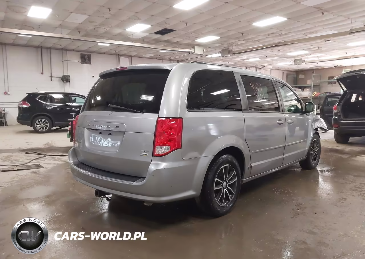 2017 Dodge Grand Caravan Gt VIN:2C4RDGEG6HR715487 - 4