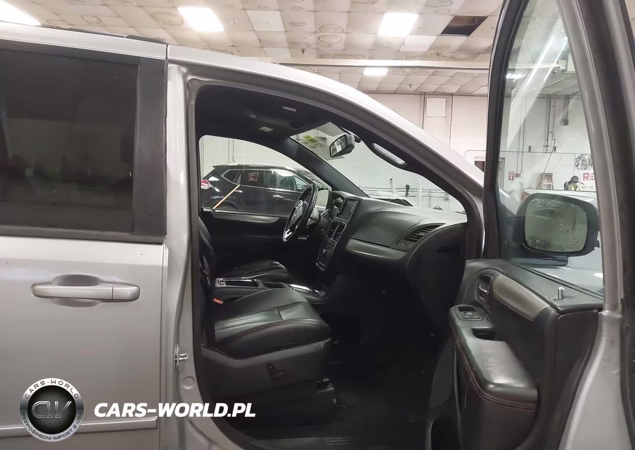 2017 Dodge Grand Caravan Gt VIN:2C4RDGEG6HR715487 - 5