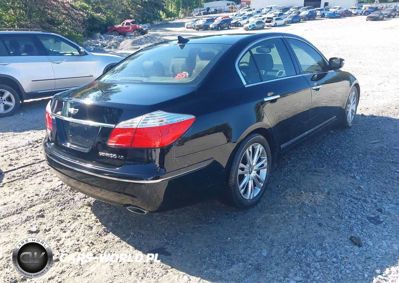 2011 Hyundai Genesis 4.6 VIN:KMHGC4DF4BU125814 - 4