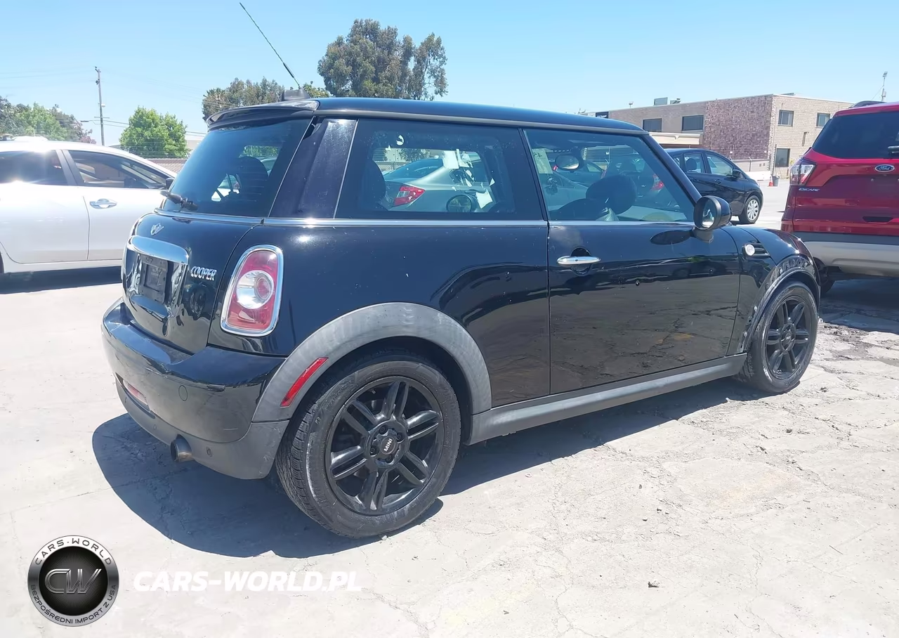 2012 Mini Cooper VIN:WMWSU3C58CT539889 - 4