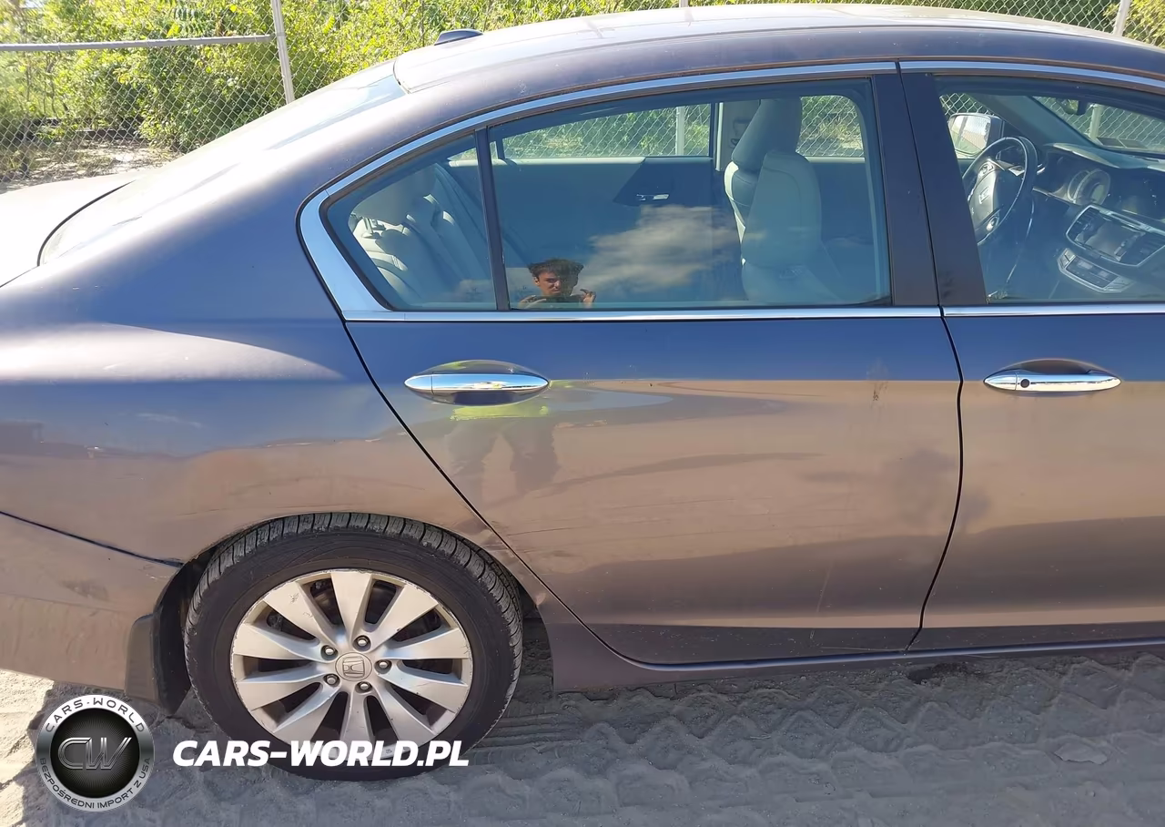 2015 Honda Accord Ex-L VIN:1HGCR2F83FA024714 - 6