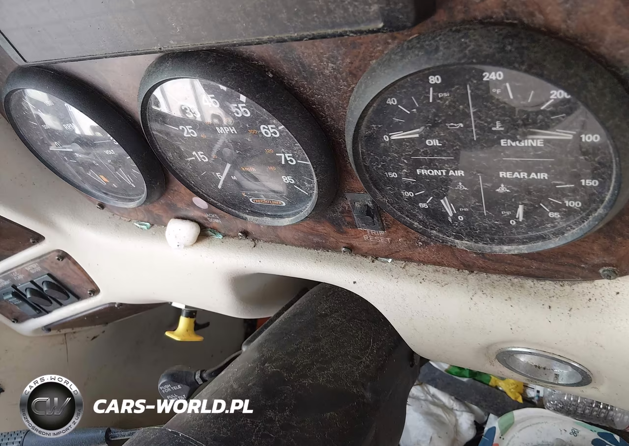2003 Freightliner Chassis X Line Motor Home VIN:4UZAAHAK23CL91909 - 7