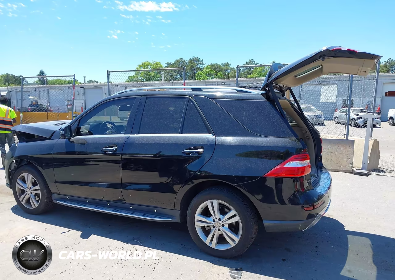 2014 Mercedes-Benz Ml 350 4Matic VIN:4JGDA5HB4EA339990 - 3