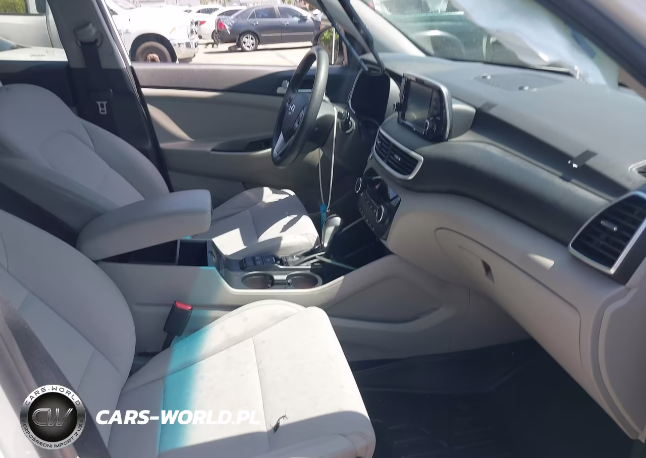 2020 Hyundai Tucson Value VIN:KM8J33A40LU200786 - 5