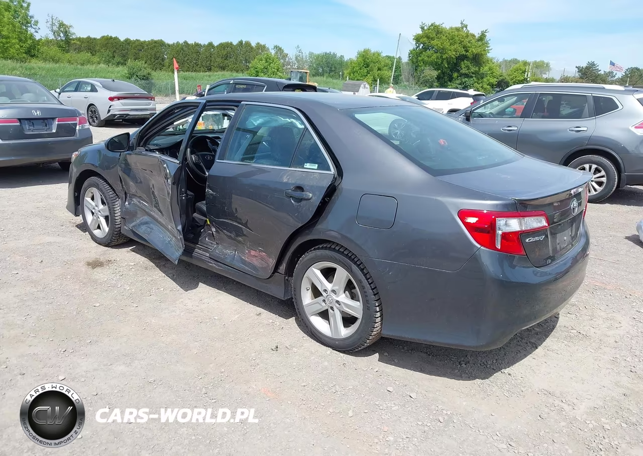 2014 Toyota Camry Se VIN:4T1BF1FKXEU375511 - 3