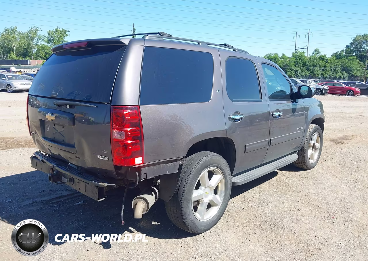 2011 Chevrolet Tahoe Lt VIN:1GNSKBE02BR281277 - 4