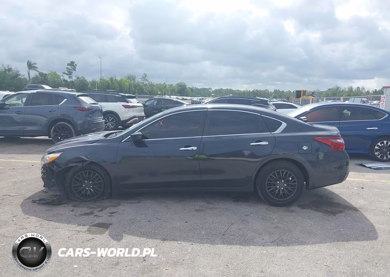 2018 Nissan Altima 2.5 S VIN:1N4AL3AP0JC283806 - 15