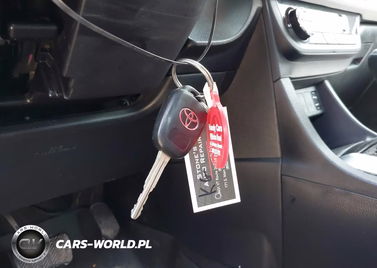 2015 Toyota Corolla Le VIN:2T1BURHE7FC275638 - 11