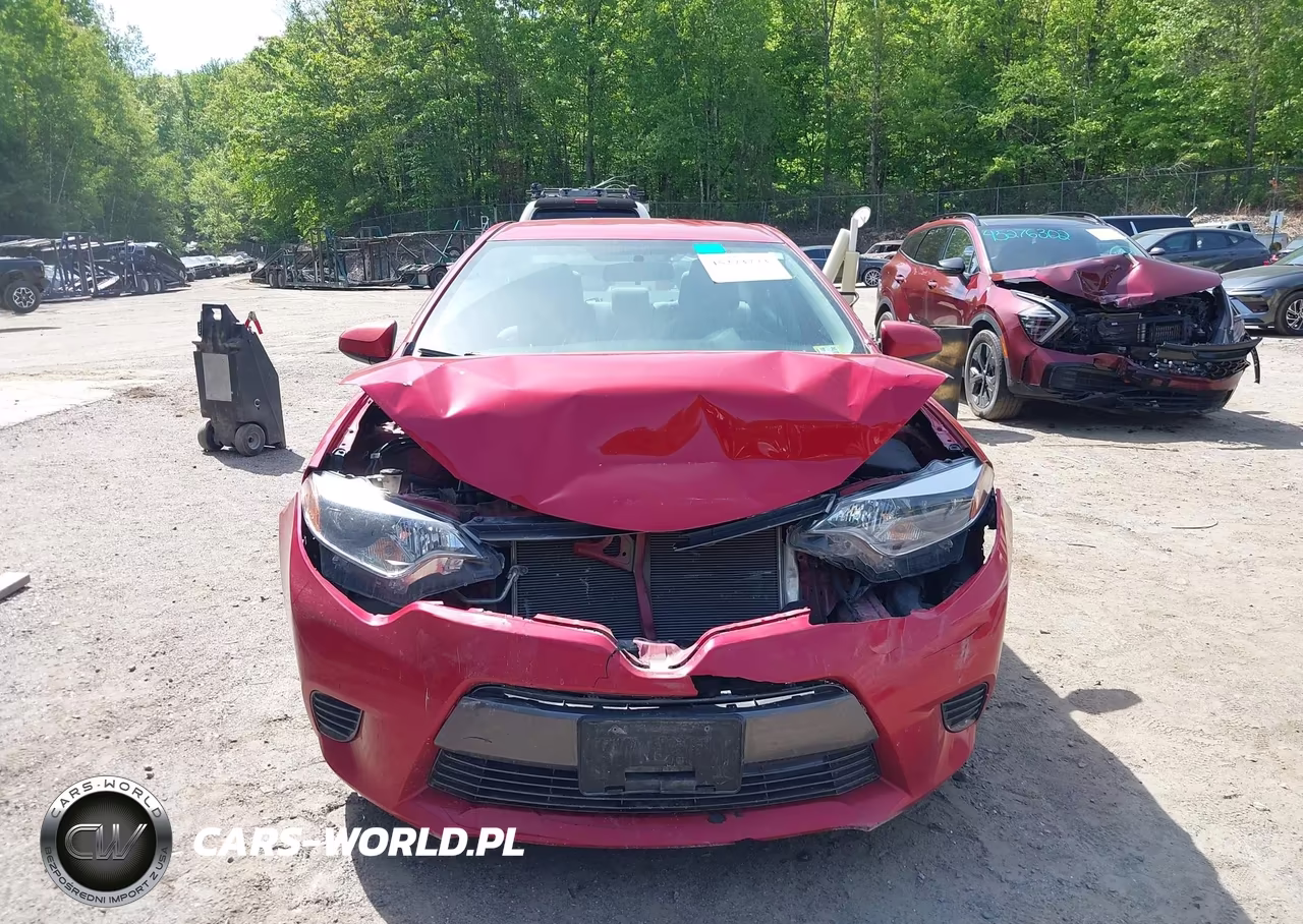 2015 Toyota Corolla Le VIN:2T1BURHE7FC275638 - 12