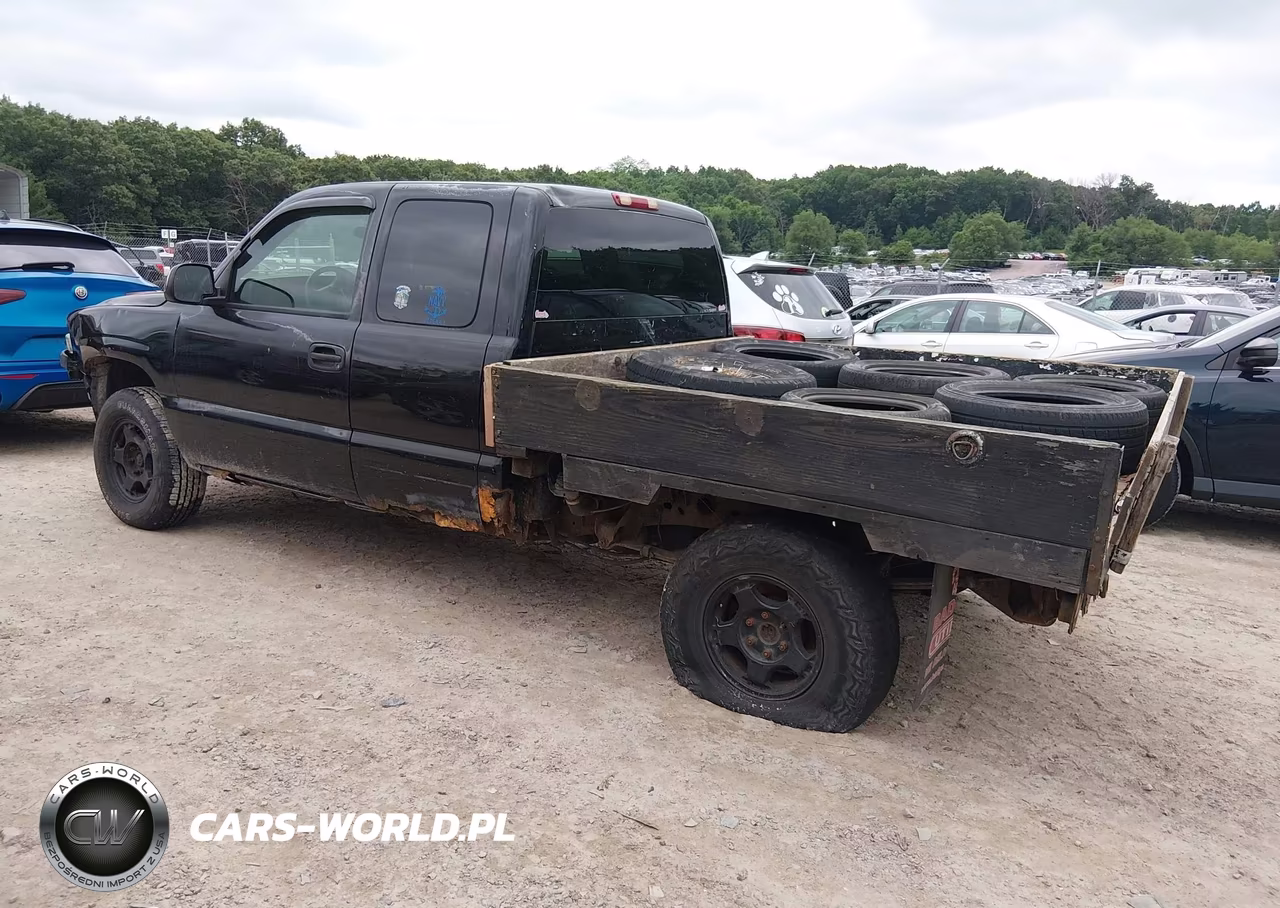 2002 Chevrolet Silverado 1500 Ls VIN:2GCEK19T721340644 - 3