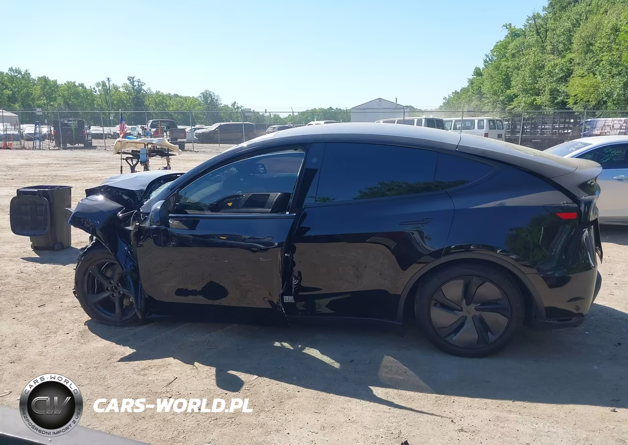 2026 Tesla Model Y Premium Rear-Wheel Drive-Rear-Wheel Drive VIN:7SAYGDED9TF616676 - 12
