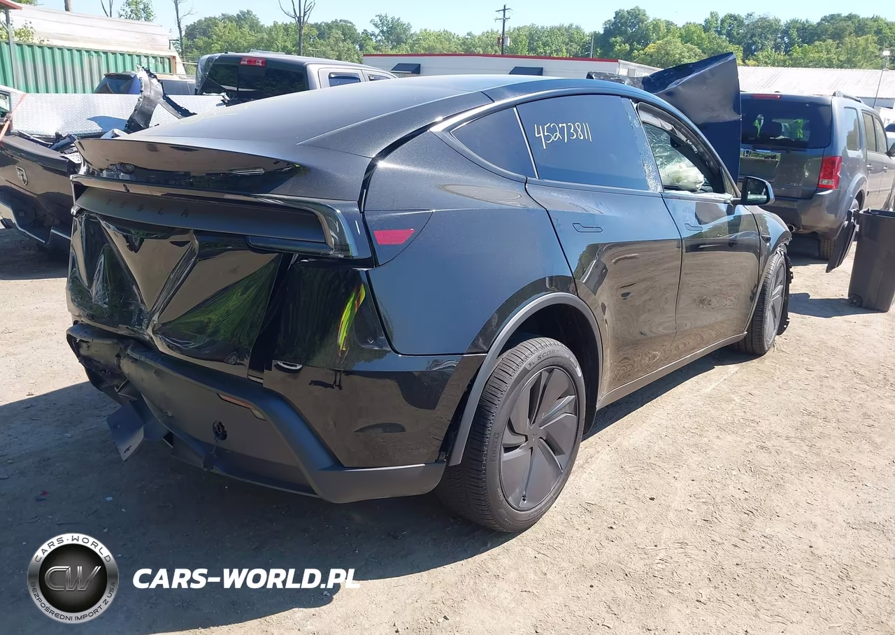 2026 Tesla Model Y Premium Rear-Wheel Drive-Rear-Wheel Drive VIN:7SAYGDED9TF616676 - 4