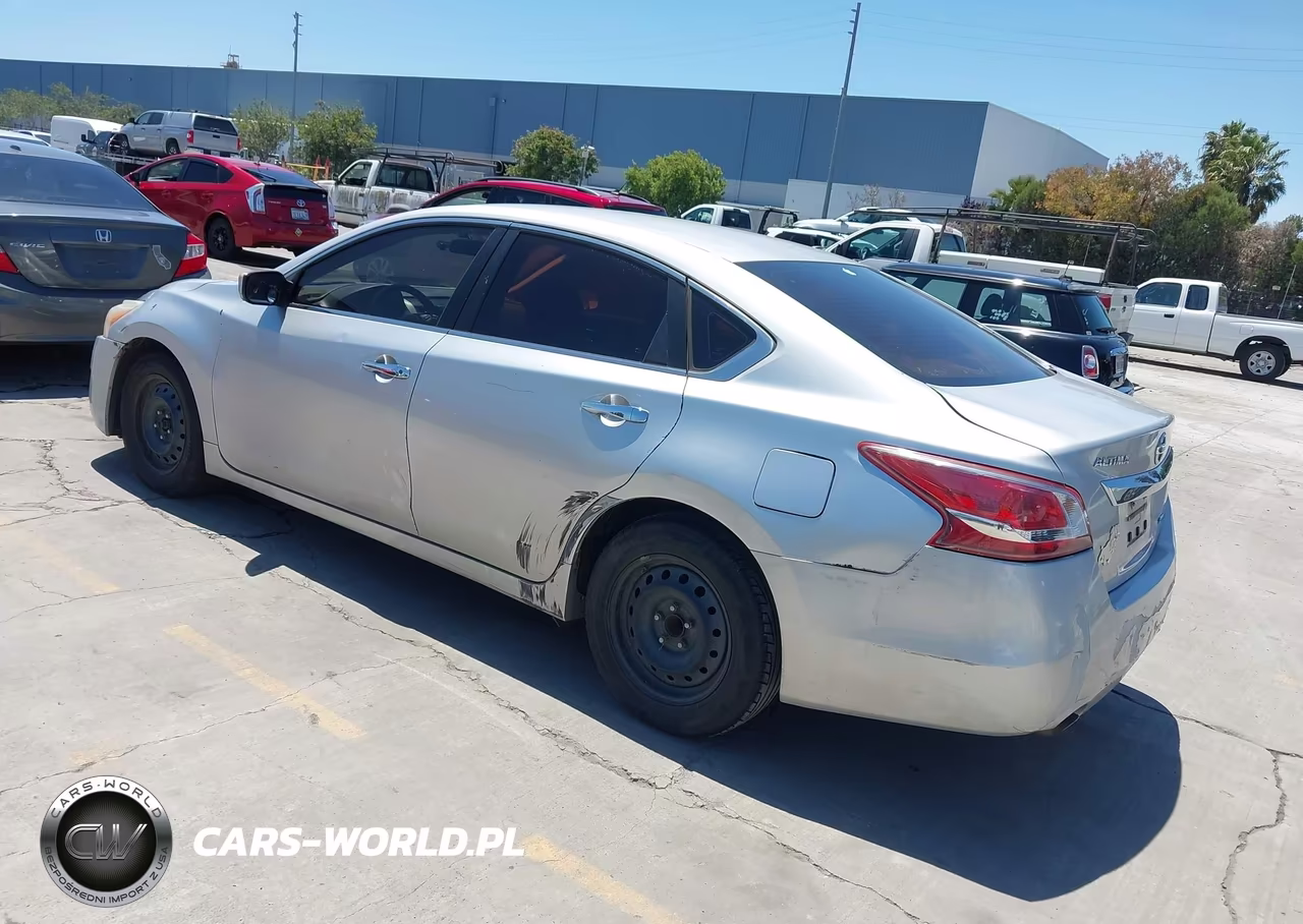 2013 Nissan Altima 2.5 S VIN:1N4AL3AP9DN548490 - 3