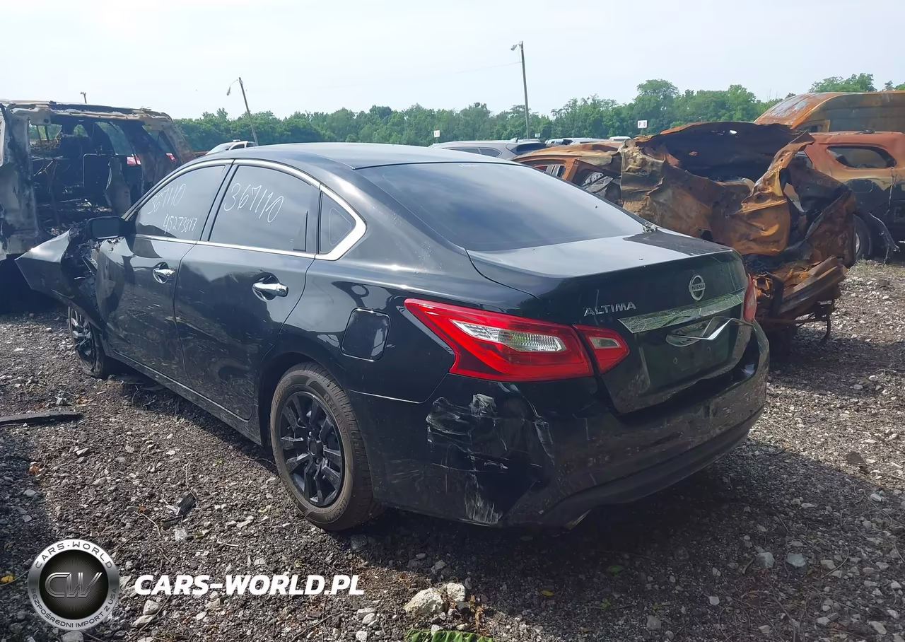2017 Nissan Altima 2.5 S VIN:1N4AL3AP2HN367110 - 3
