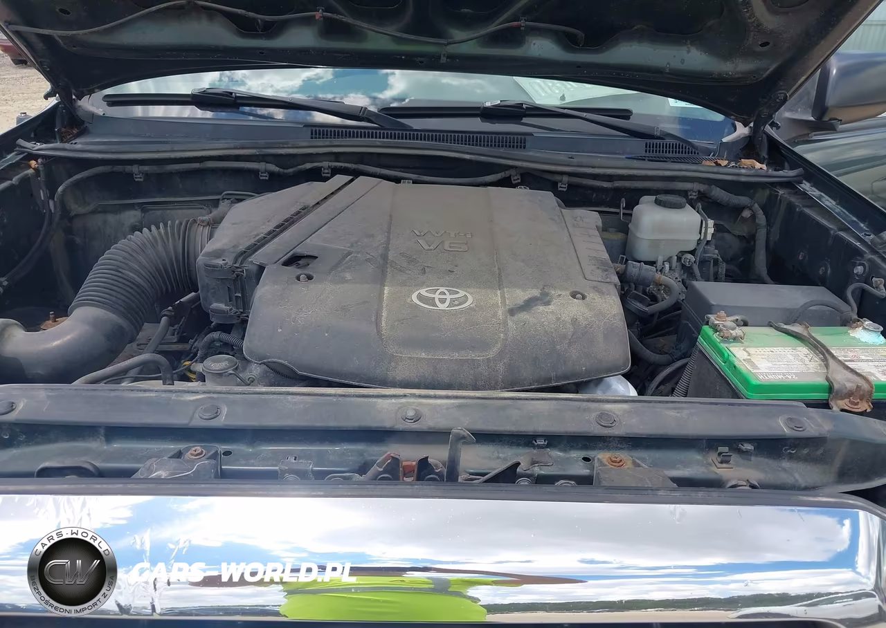 2010 Toyota Tacoma Base V6 VIN:3TMLU4EN9AM052576 - 10