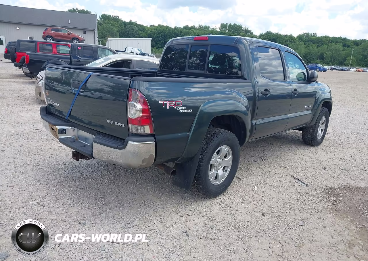 2010 Toyota Tacoma Base V6 VIN:3TMLU4EN9AM052576 - 4
