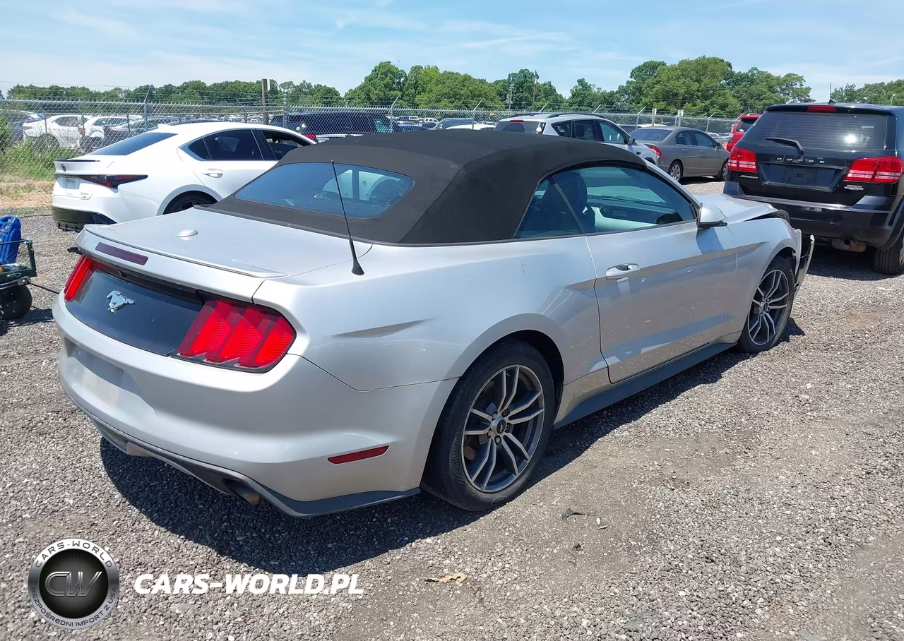 2016 Ford Mustang Ecoboost Premium VIN:1FATP8UH8G5292684 - 4