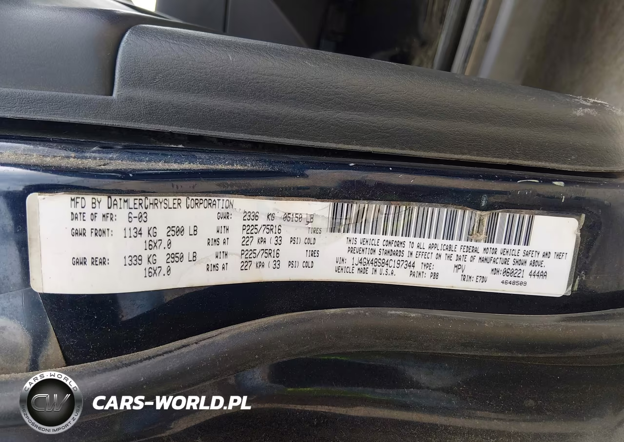 2004 Jeep Grand Cherokee Laredo VIN:1J4GX48S84C197344 - 9