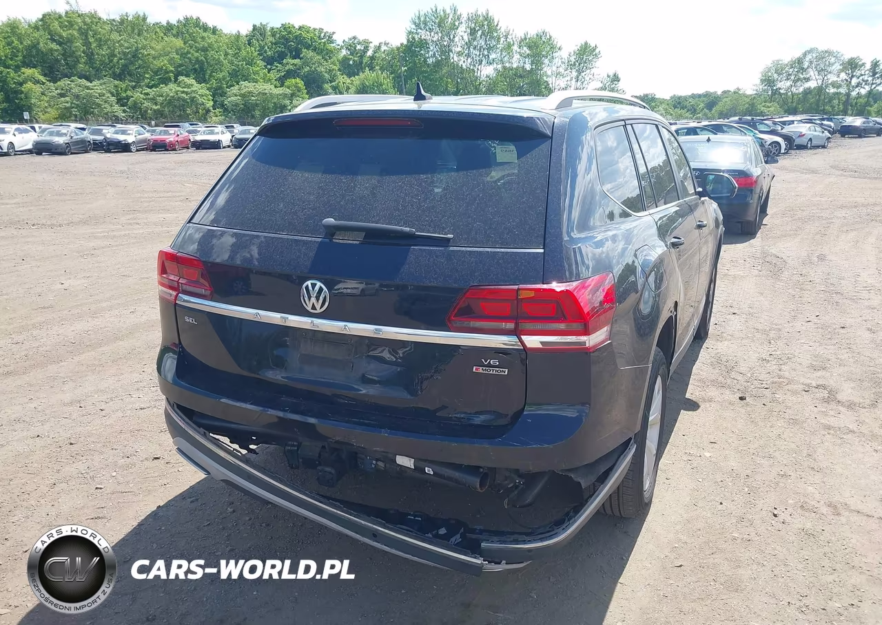 2018 Volkswagen Atlas 3.6L V6 Sel VIN:1V2MR2CA3JC540903 - 17