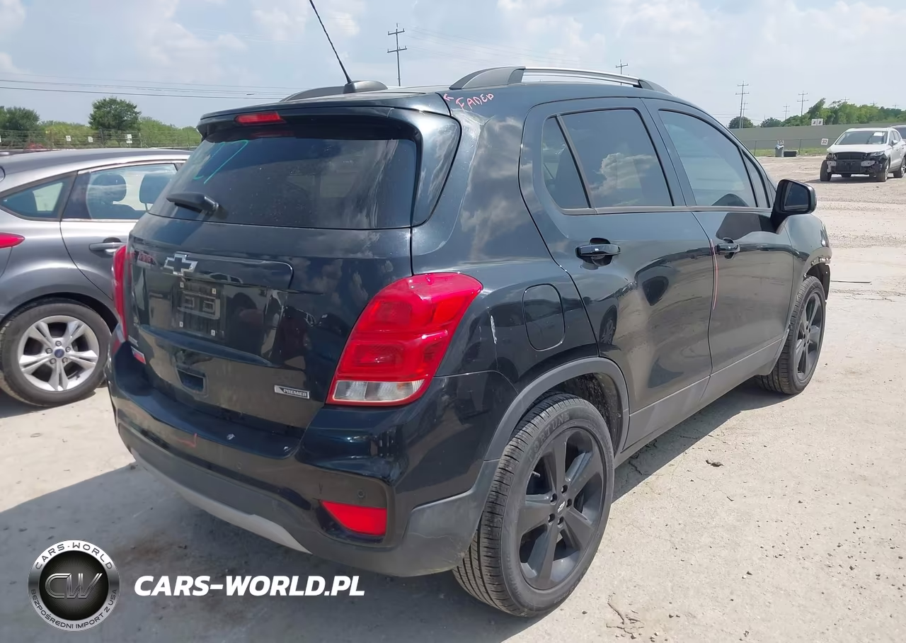 2018 Chevrolet Trax Premier VIN:KL7CJMSB3JB634762 - 4