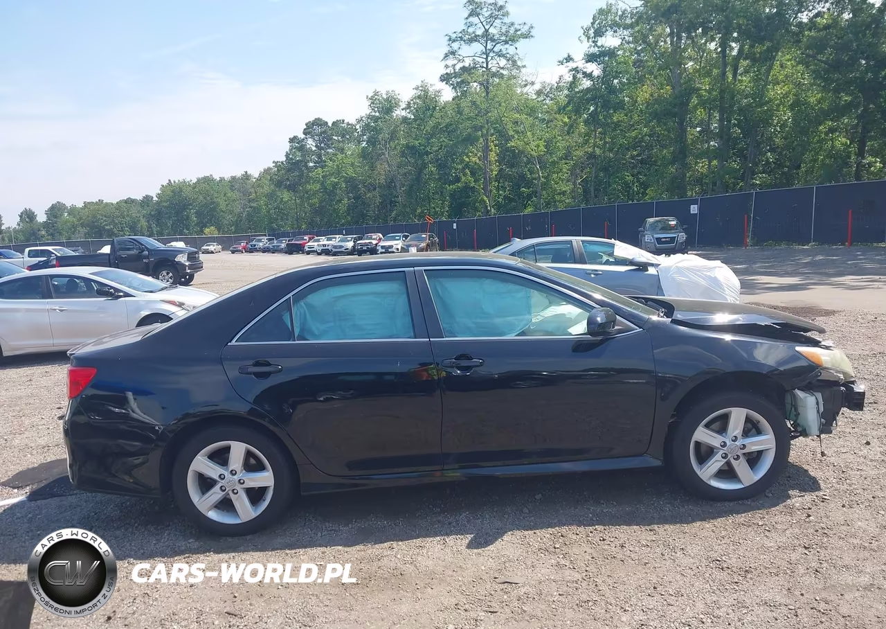 2014 Toyota Camry Se VIN:4T1BF1FK1EU819133 - 14