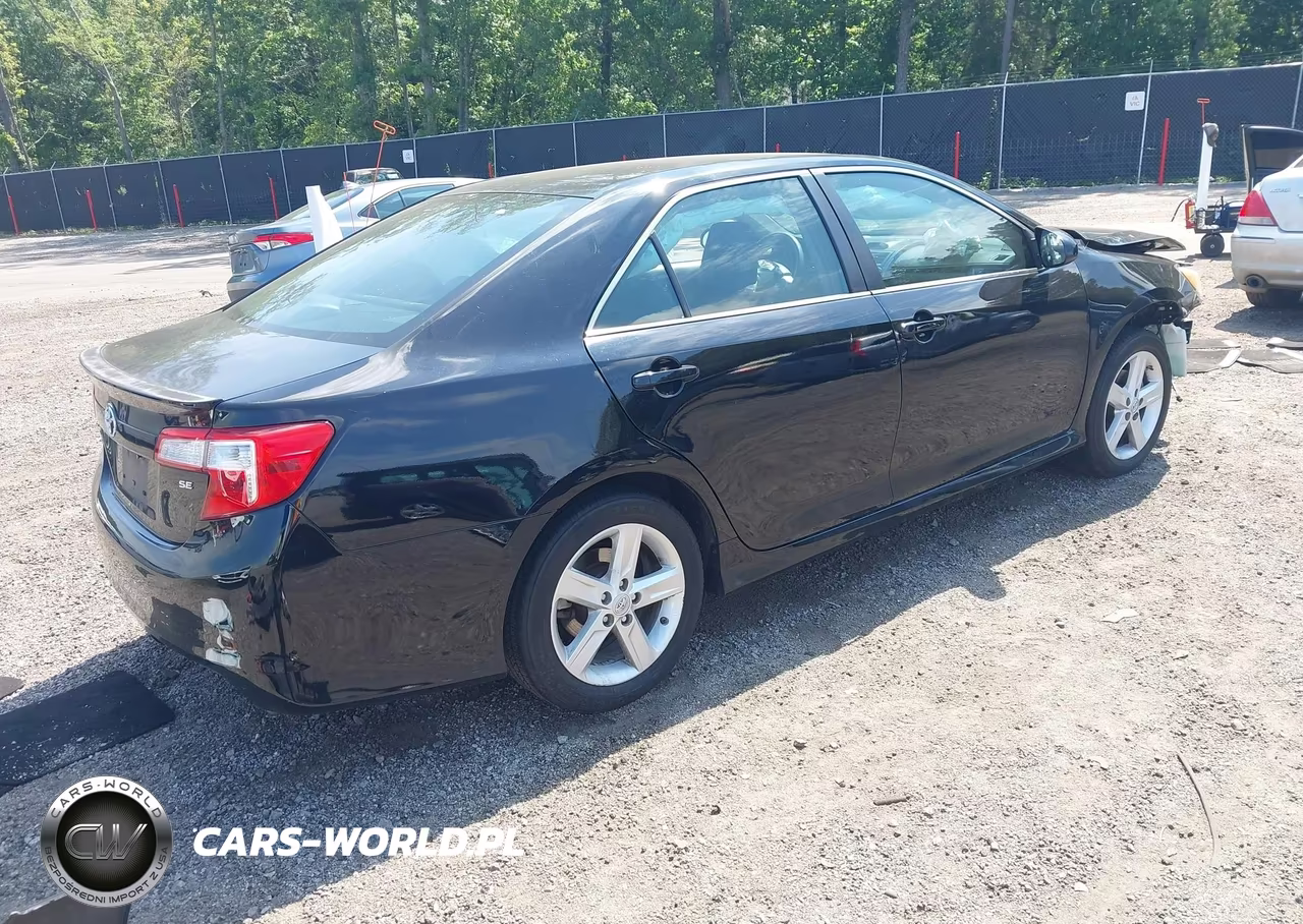 2014 Toyota Camry Se VIN:4T1BF1FK1EU819133 - 4