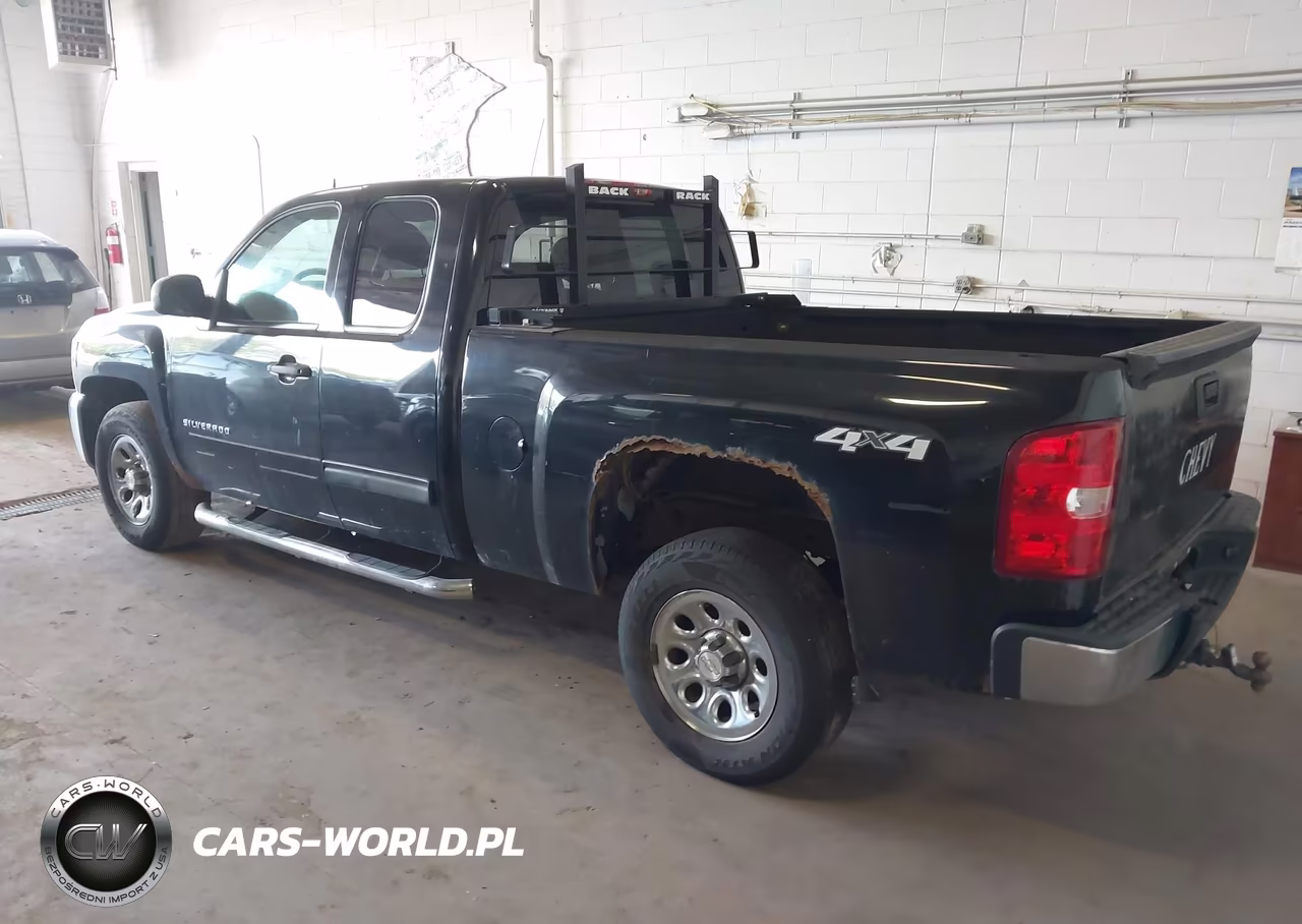 2012 Chevrolet Silverado 1500 Ls VIN:1GCRKREAXCZ217045 - 3