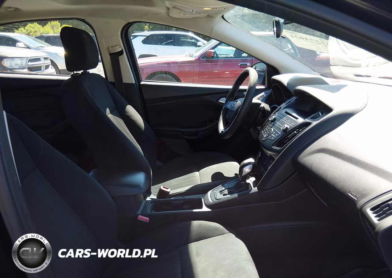 2015 Ford Focus Se VIN:1FADP3K27FL317252 - 5