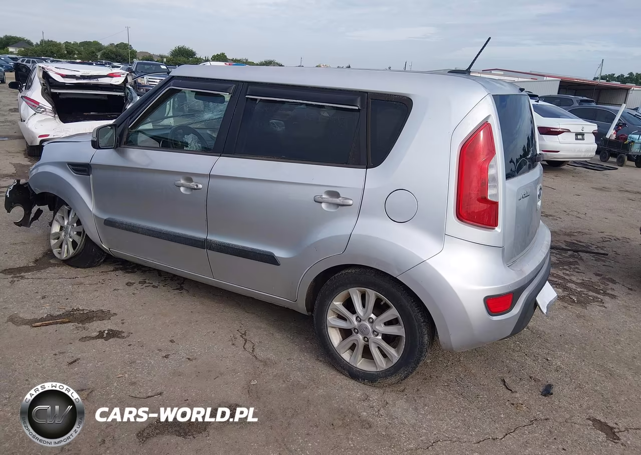 2012 Kia Soul + VIN:KNDJT2A6XC7391776 - 3