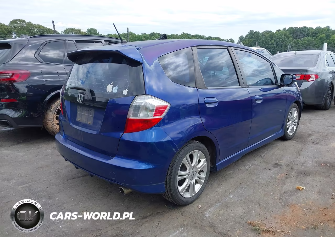 2009 Honda Fit Sport VIN:JHMGE88439S053846 - 4