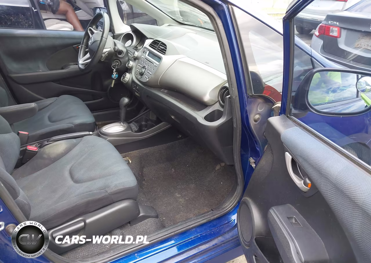 2009 Honda Fit Sport VIN:JHMGE88439S053846 - 5